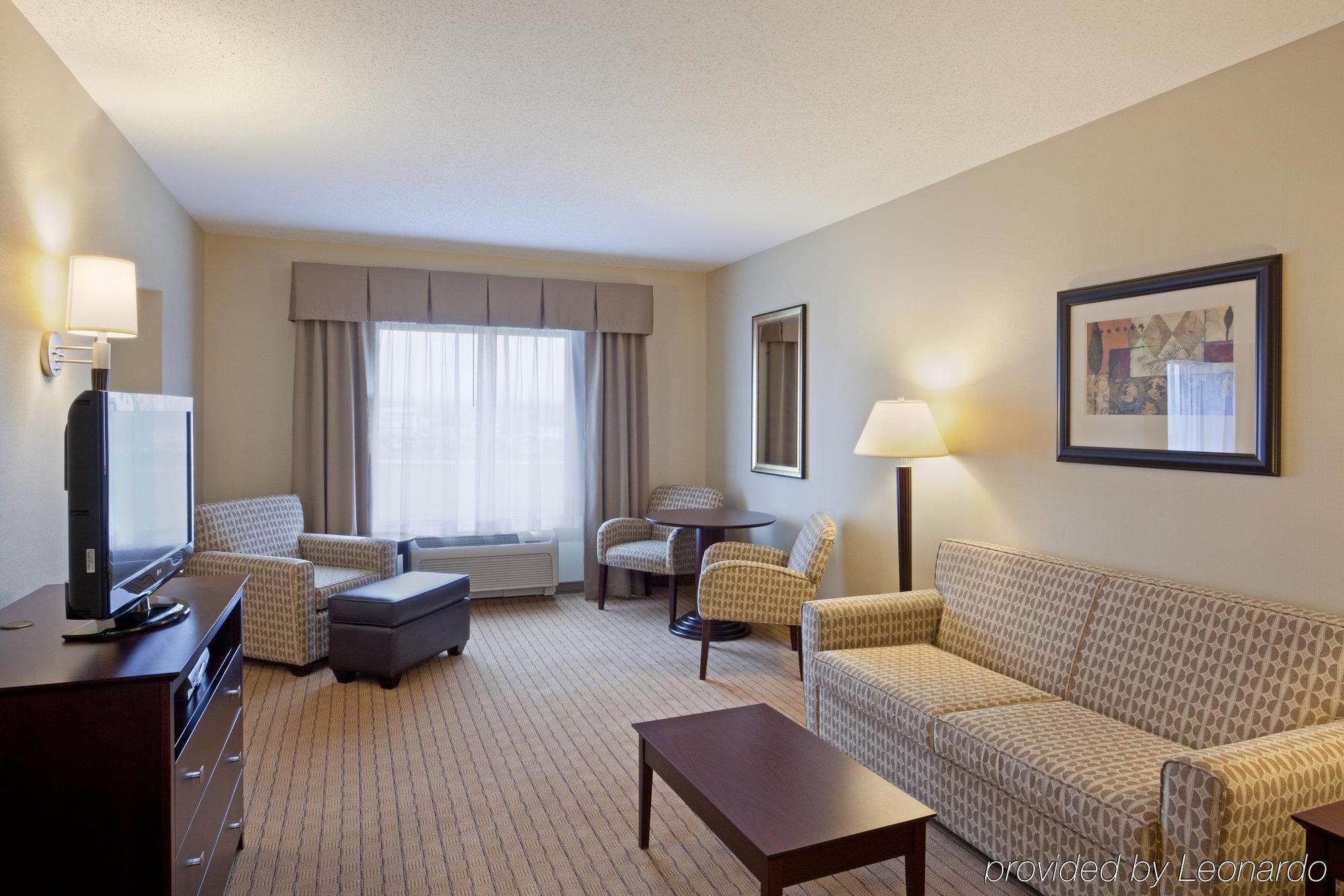 Holiday Inn Express & Suites Malone By Ihg Quarto foto